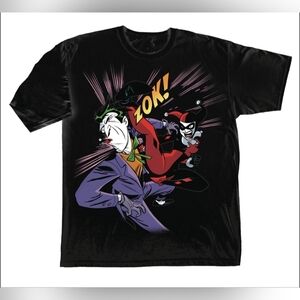 Harley Quinn: "Harley Kicks The Joker" Black T-Shirt Size L Suicide Squad